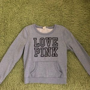 VS Pink sweatshirt- M/L